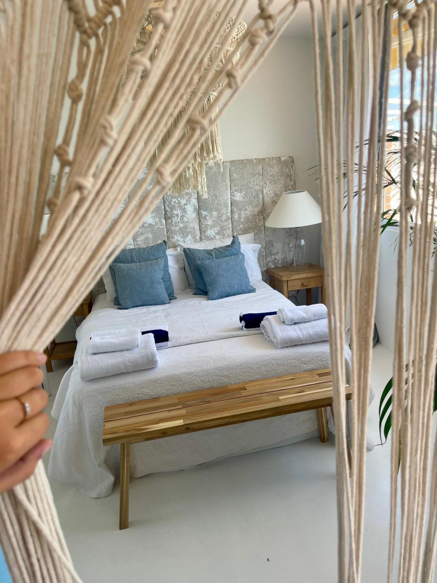 Beach Front Apartment ยิบรอลตาร์ ภายนอก รูปภาพ